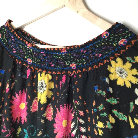 FLYING TOMATO Boho Floral Top Black Size Small - Picture 4 of 9